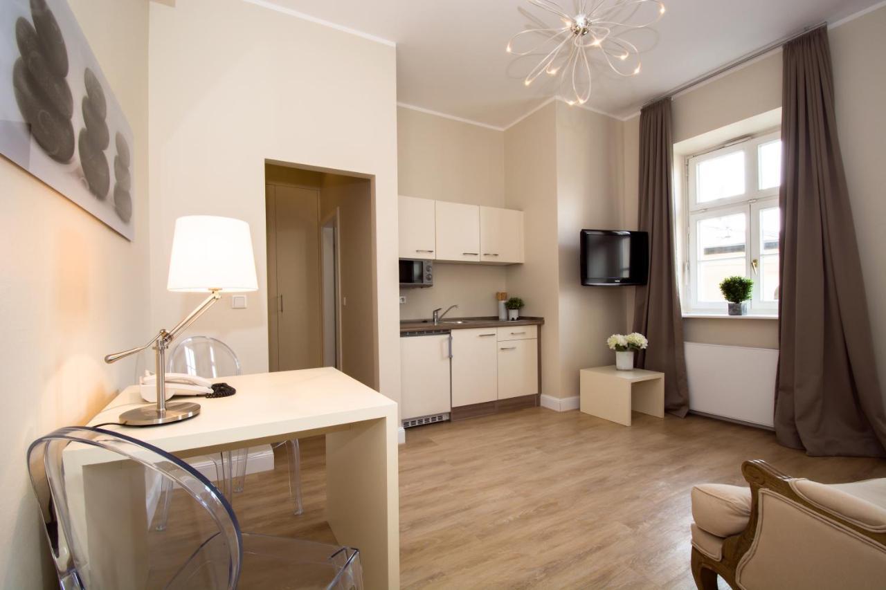 Living Am Carlsplatz Апарт-отель 4*